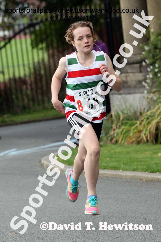 Girls under-13s, Northern Road Relays, Blackpool. Photo: David T. Hewitson/Sports for All Pics